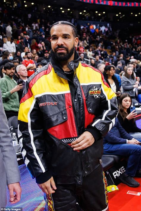 Drake gifts a K pink Hermes Birkin bag to a lucky fan